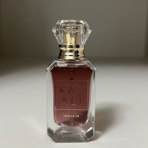 KAYALI Vanilla 28 travel Spray